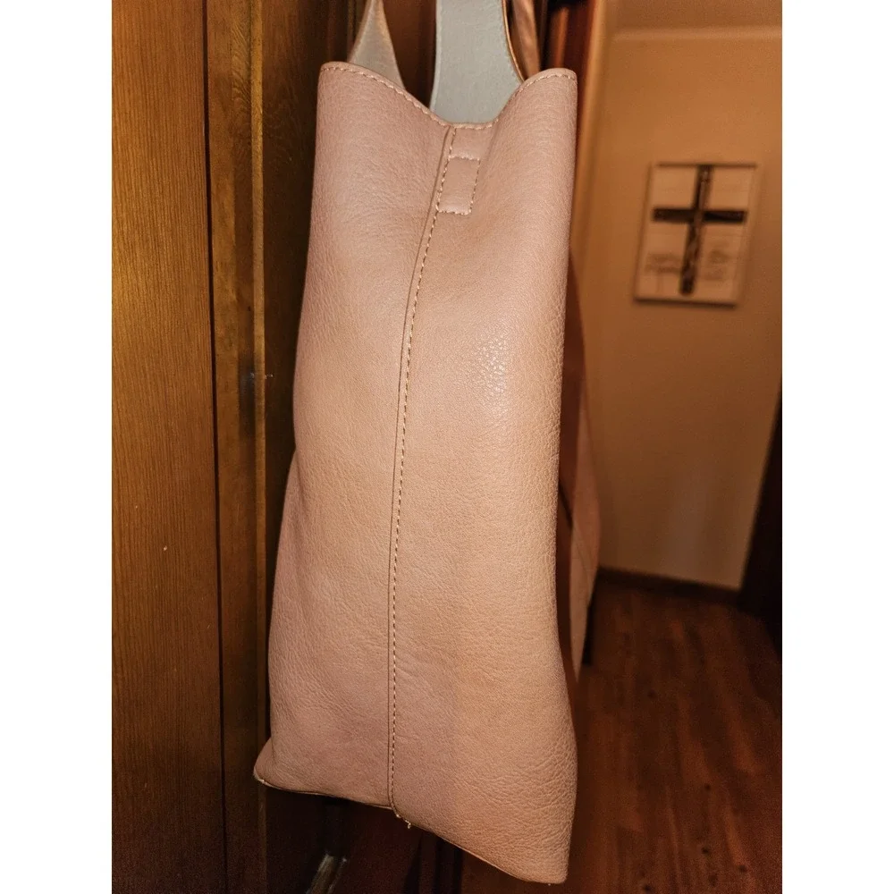 Madison West Elle Tote Vegan Leather - Peach with removable inner bag‎